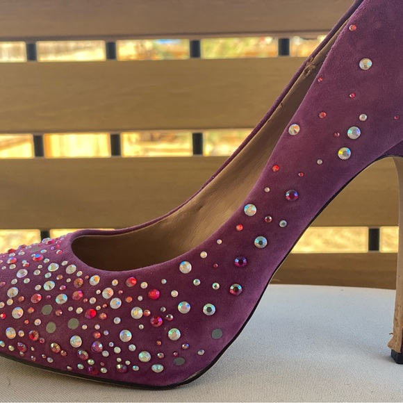 Vince Camuto Purple Pumps with Jewels - Picture 7 of 8